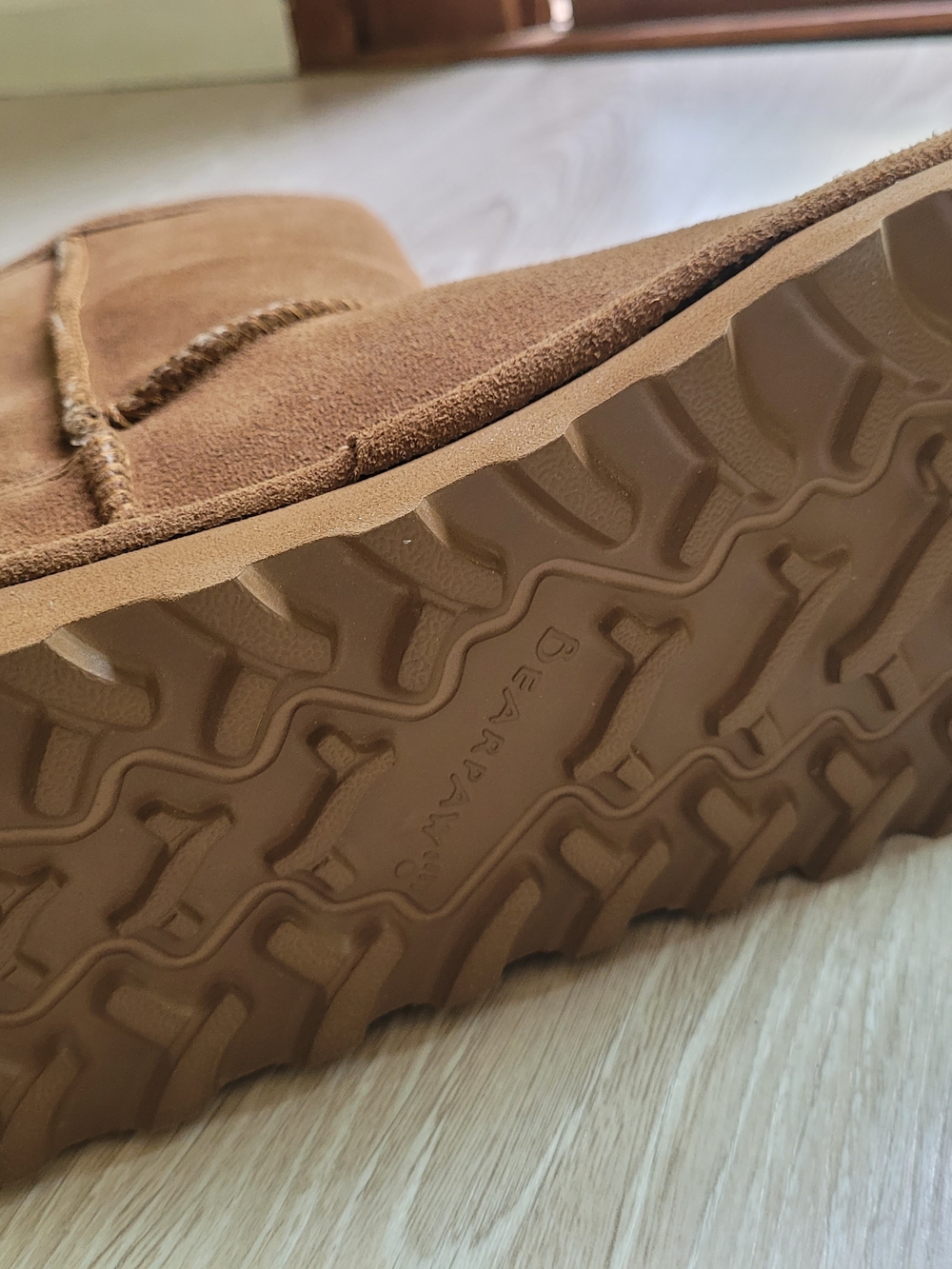 Bearpaw Chestnut Suede Shearling Lined Winter Boots Size 10 NWT - Picture 6 of 8